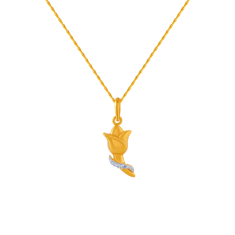 rose gold star necklace-14KT (585) Yellow Gold And American Diamond Pendant For Women