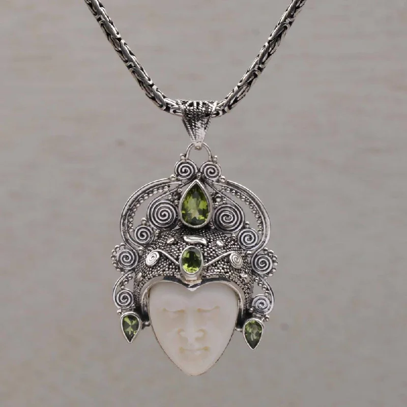 women’s custom bar necklace-Handmade Sterling Silver 'Bedugul Prince' Peridot Necklace (Indonesia)