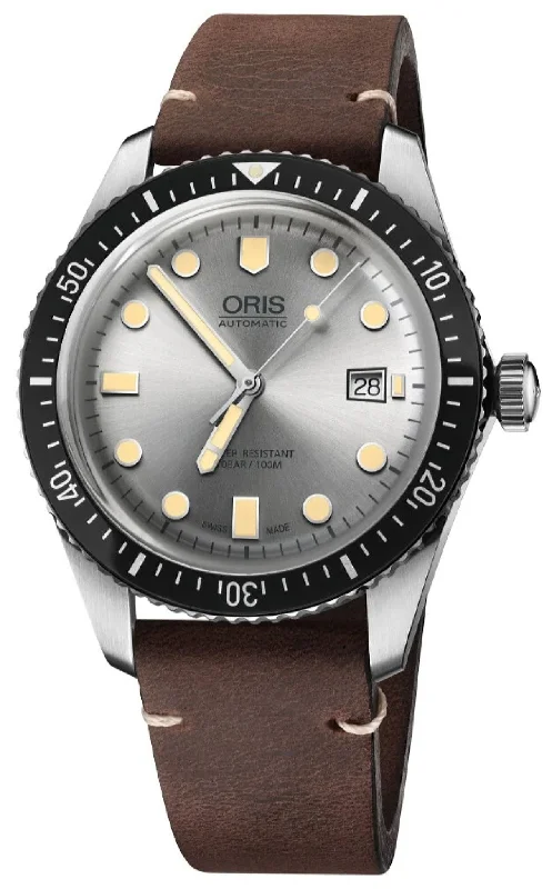 vintage-inspired watches with modern technology-Oris Divers Sixty-Five Automatic Stainless Steel Silver Dial Brown Leather Strap Date Mens Watch 733 7720 4051-07 5 21 44