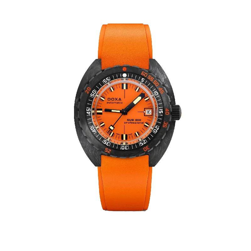 watches with stylish leather bands for vintage look-DOXA SUB 300 Carbon Professional