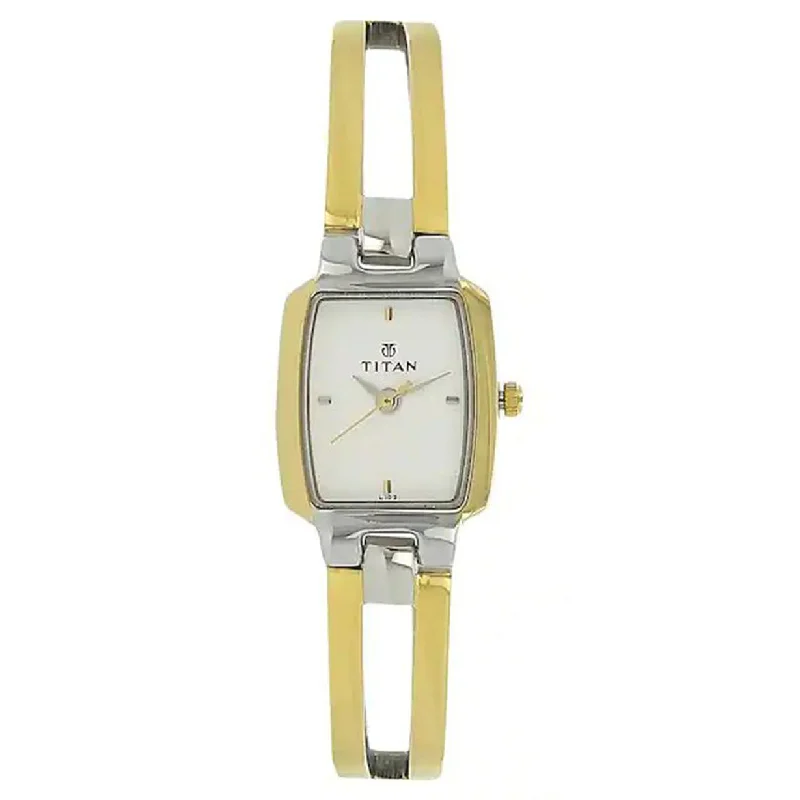 watches for men with thick metal case for ruggedness-Karishma White & Gold